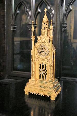 l'orologio "gotico" della saletta gotica