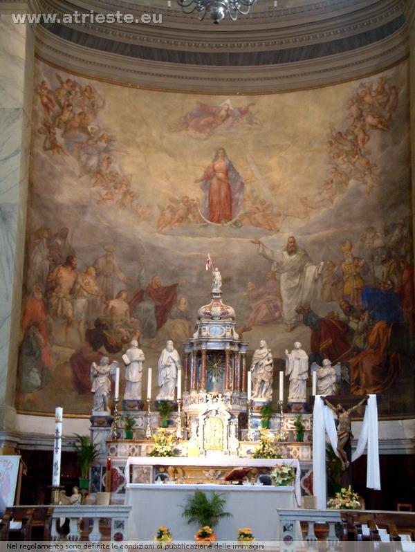  l'abside è appena del 1842 con affreschi del muranese Srbastiano santi l'autore dell'abside di s Antonio taumaturgo 